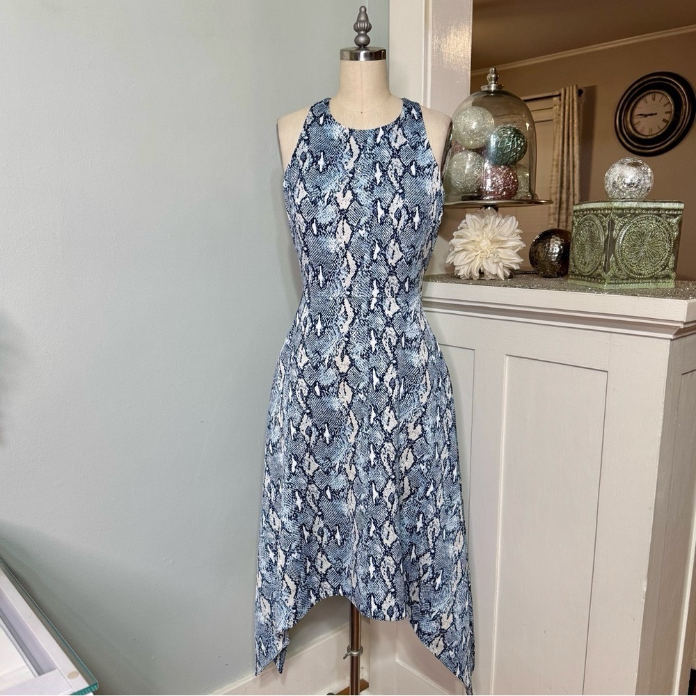 NWT Banana Republic Blue Snake-Print Fit & Flare Handkerchief Hem Dress Pockets - Picture 3 of 14